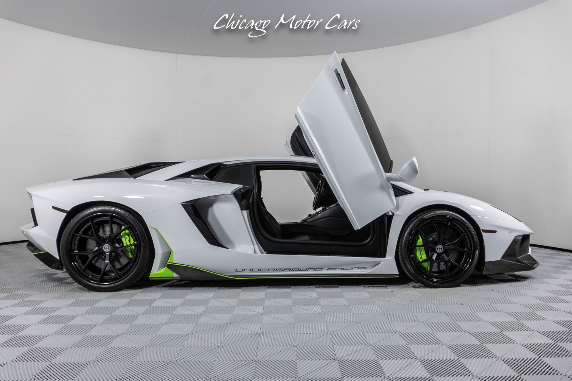 Used 2012 Lamborghini Aventador LP700-4 Coupe Over $275k UGR 1R